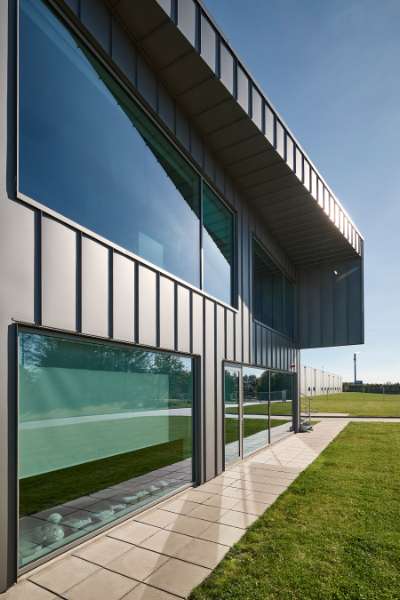 Stahlverkleidetes Schlachthof-Kraftzentrum in Himmerland, Himmerlandskød, Nordre Ringvej 99, 9620 Aalestrup, Dänemark